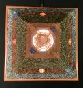 lampe-pyramide-12-pouces-vu-de-dessus-288x300.webp