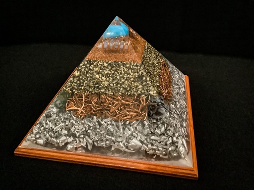 Pyramide d’orgonite